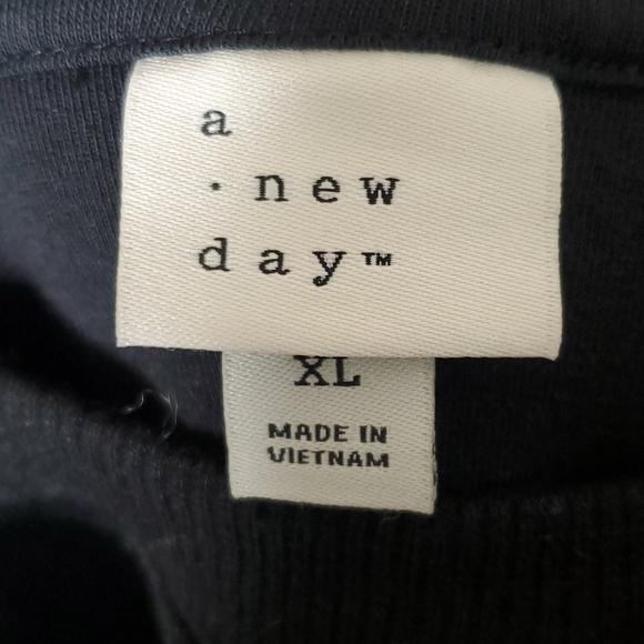 a new day Black Crewneck Sweater - Picture 6 of 7